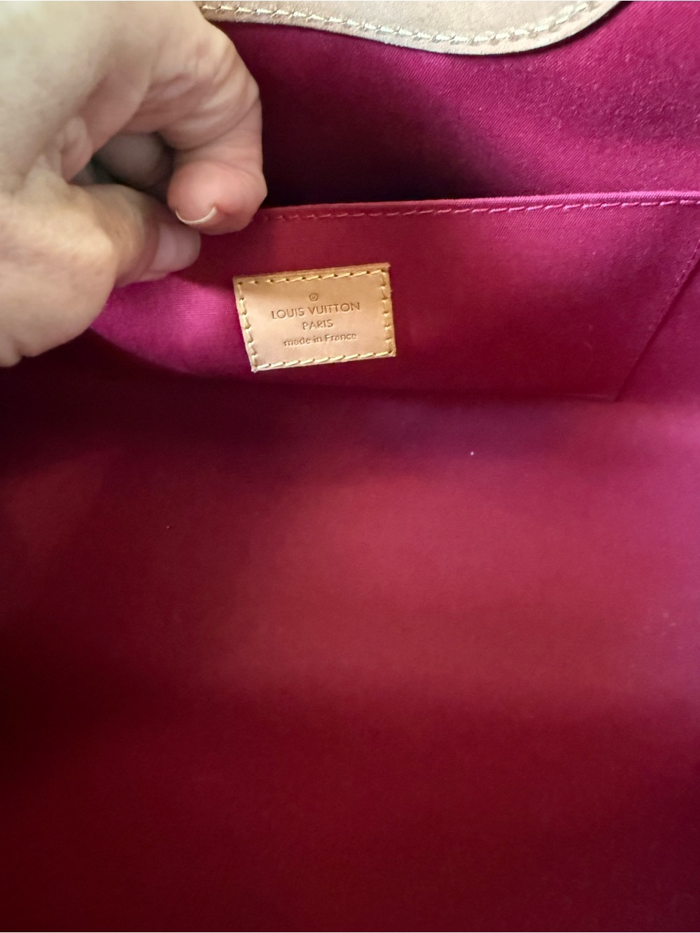 💯Auth! Louis Vuitton Roxbury Red Vernis Leather w Vachetta Trim & Gold Hardware - Picture 15 of 16
